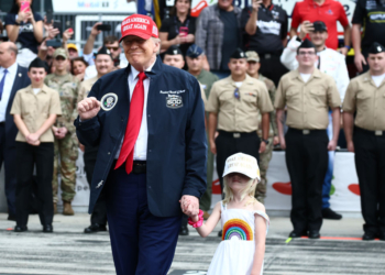 Trump’s Motorcade Drives Around Track at Daytona 500: ‘This is Your Favorite President’