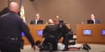 Ex-NFL Player Dragged Away By Police After Minute-Long Tirade Against ‘MAGA’