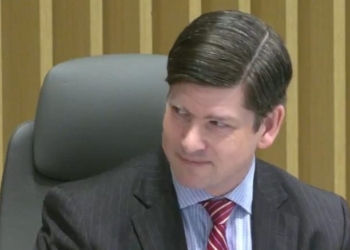 FCC Commissioner Trolls Time-Wasting Dem By Showing Off His Own Linguistic Skills