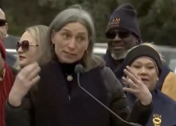 ‘We Have To F*ck Trump’: Congresswoman Delivers Profane Rallying Cry
