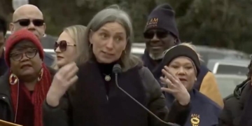 ‘We Have To F*ck Trump’: Congresswoman Delivers Profane Rallying Cry
