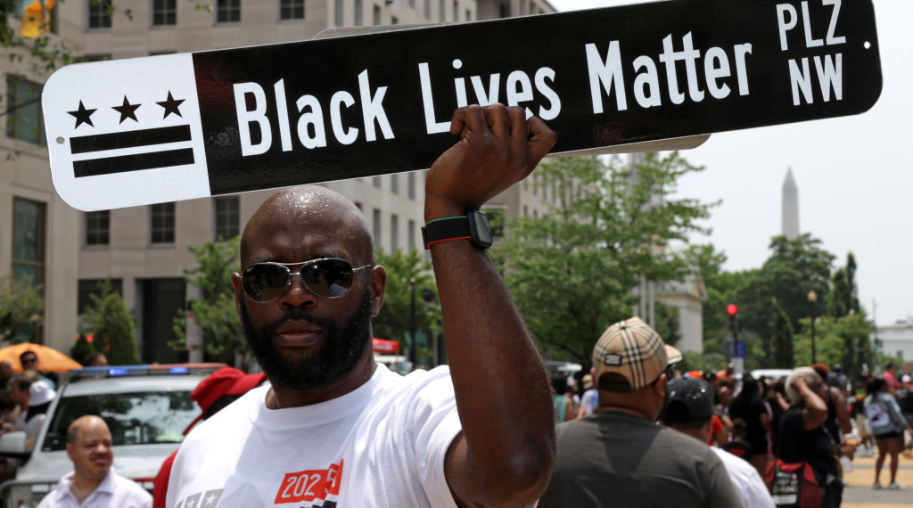 DC Mayor to Remove Black Lives Matter Mural in DC