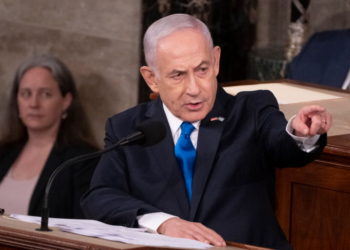 Netanyahu Presents Fetterman With ‘Silver-Plated Beeper’