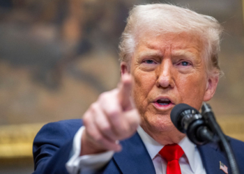 Trump Issues Warning to Hamas; Fox’s Doocy Questions Talks