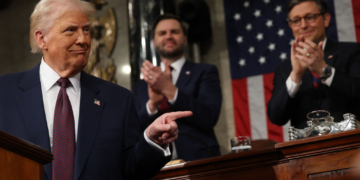 Trump Knocks Speculation of Hot Mic Moment With Justice John Roberts