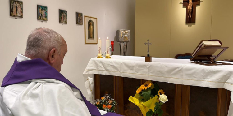 Vatican Releases Photo of Pope in Hospital Chapel