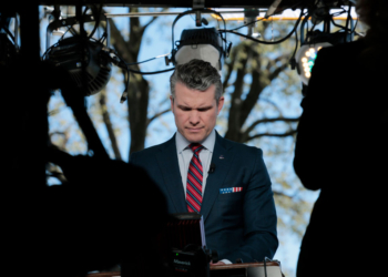 Pressure Continues to Pile Over Signal Controversy —  WH Goes on Defense