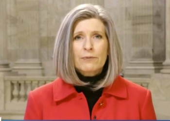 EXCLUSIVE: Joni Ernst Unveils Legislation To Track Bureaucrats’ Work For Unions On Taxpayer Time