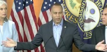 ‘Next Question’: Hakeem Jeffries Really Didn’t Want To Talk About Chuck Schumer At Press Briefing