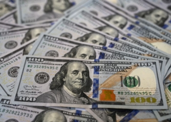 State Auditor Finds $400 Million in Government Waste