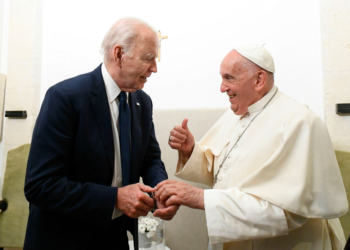 Biden to Attend Pope’s Funeral: Report 