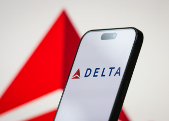 Passengers Forced to Evacuate Delta Flight After Engine Fire on Tarmac in Orlando 