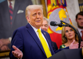 Trump Endorses Both GOP Candidates in Arizona Race