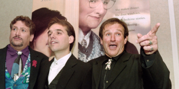 ‘Mrs. Doubtfire’ Child Star Shares 2 Life Lessons He Learned From Robin Williams