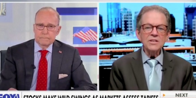 Economist For Former GOP President Says US Needs ‘Big Trade Deficit’