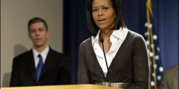 Michelle Obama’s New Podcast With Her Bro Is Off To Less Than Stellar Start