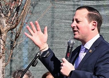 Top Maryland Dem Backs Green Energy Bill That Could Line His Own Company’s Pockets