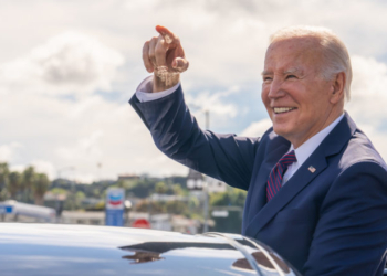 Biden Admin Spent Weeks ‘Downplaying’ COVID Vaccine Risks Before Issuing Formal Warning, Senate Report Alleges