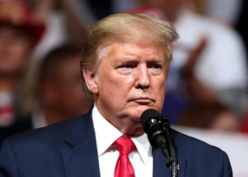 Federal Appeals Court Temporarily Reinstates Trump Tariffs