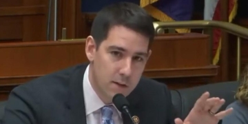 ‘Time To Get Back To Building’: Dem Rep. Josh Harder Uses GOP Policy Points To Form Anti-Red Tape Caucus