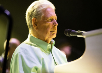 Beach Boys’ Brian Wilson Dies at 82