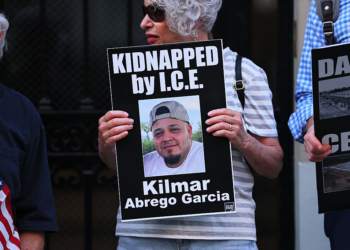 Judge Orders Release of Kilmar Abrego Garcia Before Trial on Smuggling Charges