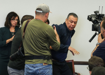 Senator Removed From Noem News Conference in LA