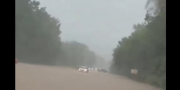 At Least 4 Dead From Texas Floods While Another 2 Still Missing