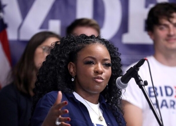 Dem Strategist Says Party Should Ditch ‘Liberal Joe Rogan’ Plan For … Jasmine Crockett