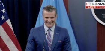 Pete Hegseth Chuckles At Reporter Attempting To Brand Him As Sexist Toward Female Pilots