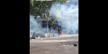 Rioters Storm Oregon ICE Building, Injure Officers