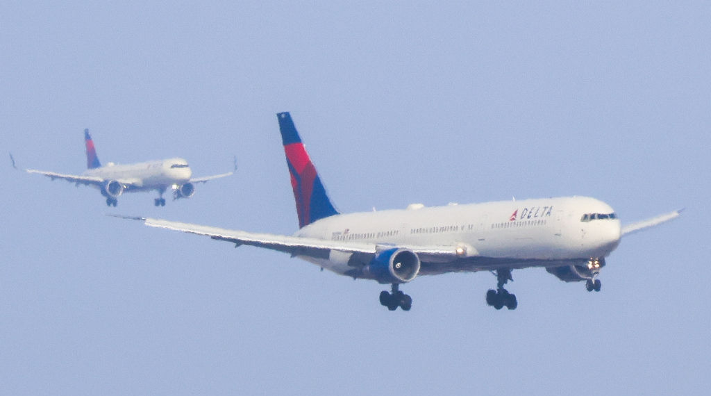 Delta Plane Makes ‘Aggressive Maneuver’ to Avoid Collision With B-52 Bomber