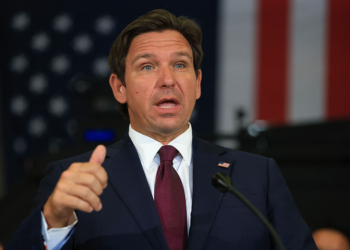 ‘Get Outta Here!’: DeSantis Fires Back at Heckler During Hulk Hogan Tribute