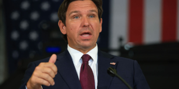 ‘Get Outta Here!’: DeSantis Fires Back at Heckler During Hulk Hogan Tribute