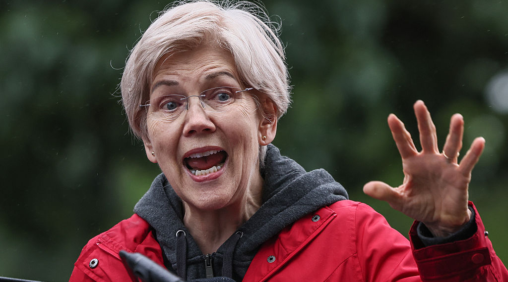 CNBC Hosts Mock Elizabeth Warren Over Economic Numbers