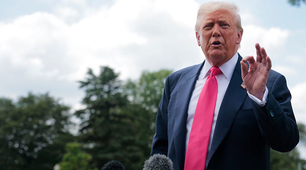 Trump Threatens To Sue WSJ Over ‘Fake’ Letter