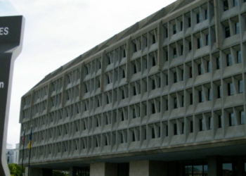Conservative Watchdog Sues Feds For Concealing Biden-Era Docs On Race-Based Organ Transplant Rules