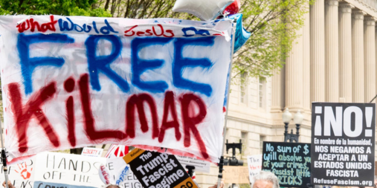 Obama-Appointed Judge Claims ICE Can’t Immediately Arrest Suspected Gangbanger