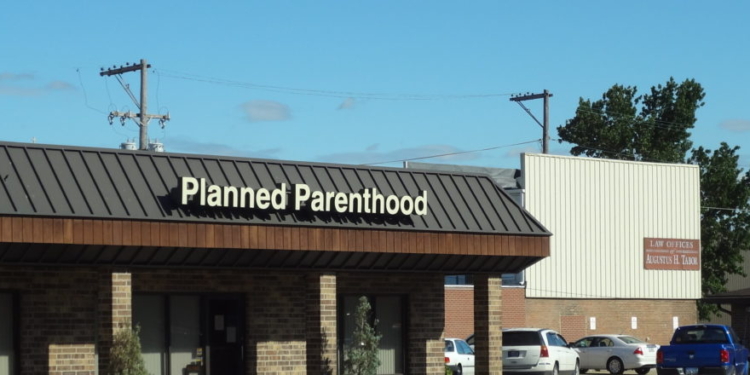 Planned Parenthood Lied To Women About Abortion Pill Dangers To Boost Revenue, Lawsuit Alleges