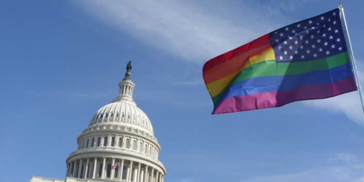 Senate Energy Dems Top The Hill With Gayest Committee Staff, Survey Shows