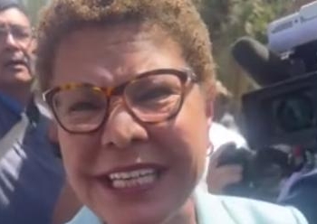 ‘They Need To Leave Right Now!’: LA’s Dem Mayor Arrives On Scene To Disrupt ICE Raid