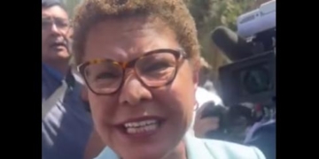 ‘They Need To Leave Right Now!’: LA’s Dem Mayor Arrives On Scene To Disrupt ICE Raid