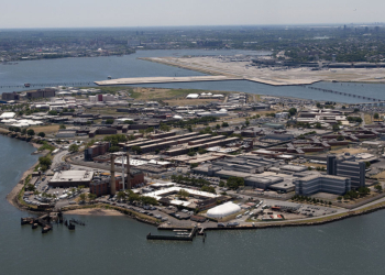 Three Rikers Officers Suspended After Inmate’s Death in Mental Health Unit