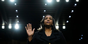 Trump’s Attempt to Fire Fed Governor Sparks Legal Showdown