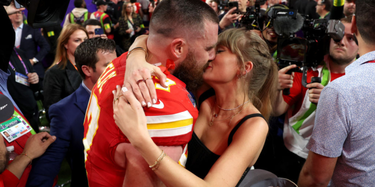 Taylor Swift Announces Engagement to Travis Kelce