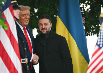 Zelenskyy Dons Suit in Meeting With Trump 