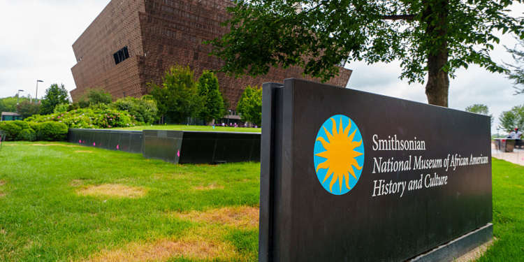 WH Lists 20 Smithsonian Exhibits For Being ‘Ideological’, Not Factual