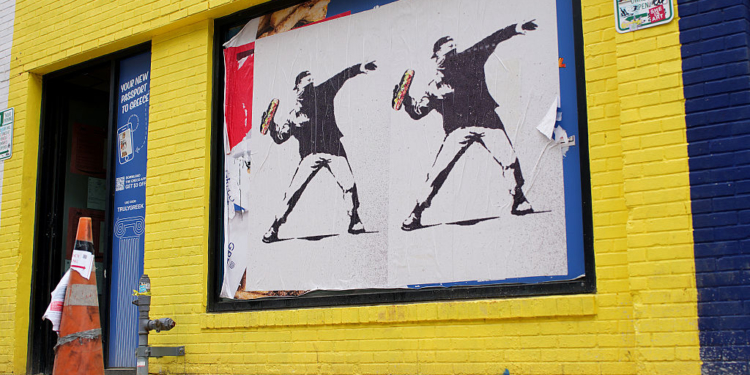 Man, Who Threw Sandwich at Federal Agent Avoids Felony Charge, Dealt Misdemeanor Instead