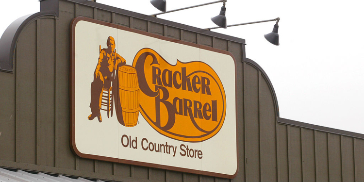 Cracker Barrel Debuts New Logo — Sparks Reactions