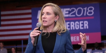Abigail Spanberger Says One Of Her First Moves As Governor Would Be Rolling Back Cooperation With ICE